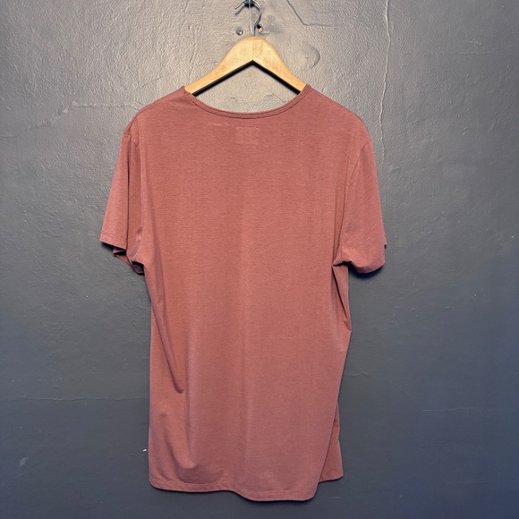 Cuts Clothing Split Hem T-shirt - Picture 2 of 6